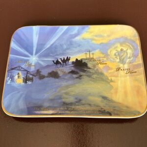 Daysprings “Adore Him” decorative plate